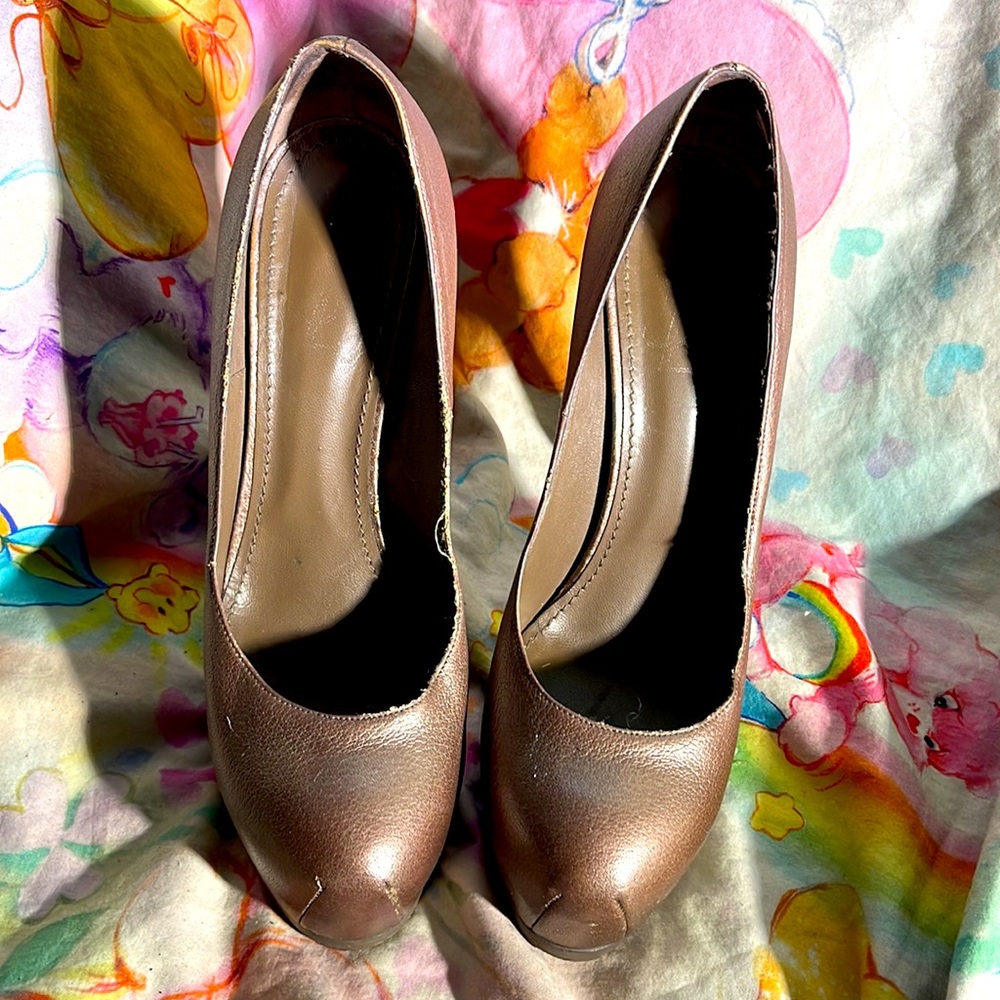 YSL Tribute Pumps